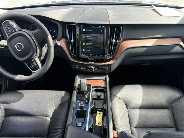 Used 2024 Volvo XC60 B5 Plus AWD/4WD image 18