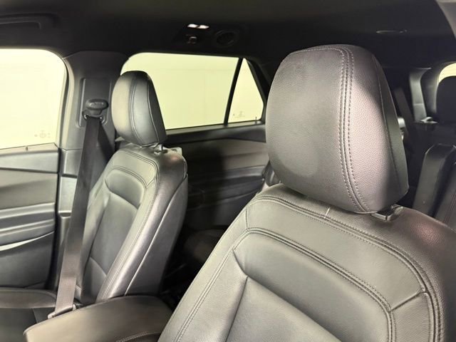Used 2020 Ford Explorer XLT RWD image 6