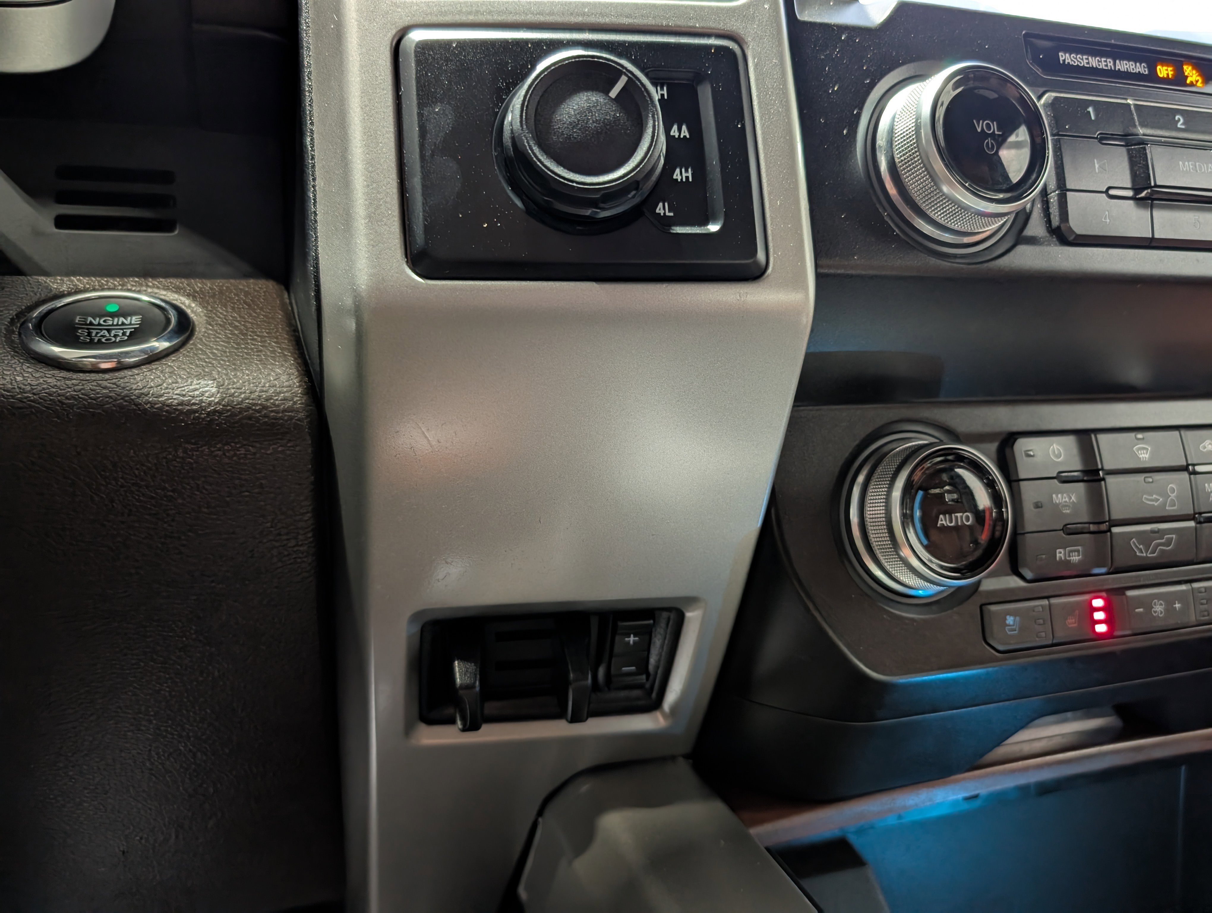 Used 2019 Ford F150 King Ranch w/ Equipment Group 601A Luxury image 31