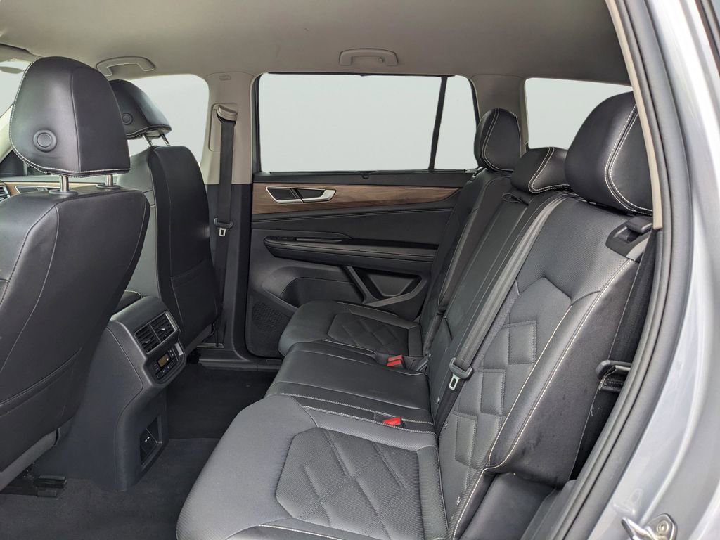 Certified 2025 Volkswagen Atlas SE AWD/4WD image 19