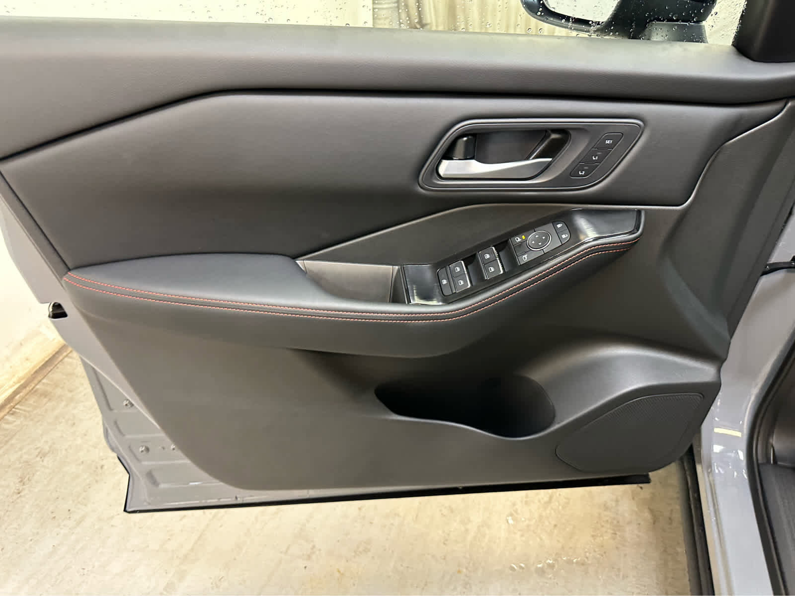 New 2026 Nissan Rogue SV image 10