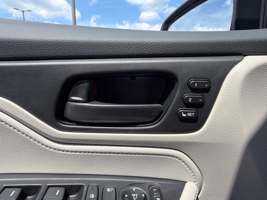 Certified 2026 Honda Odyssey EX-L image 18