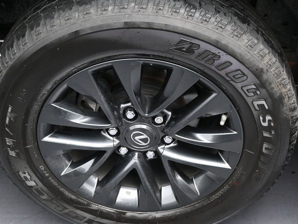 Used 2022 Lexus GX 460 Premium w/ Premium Plus Package image 40