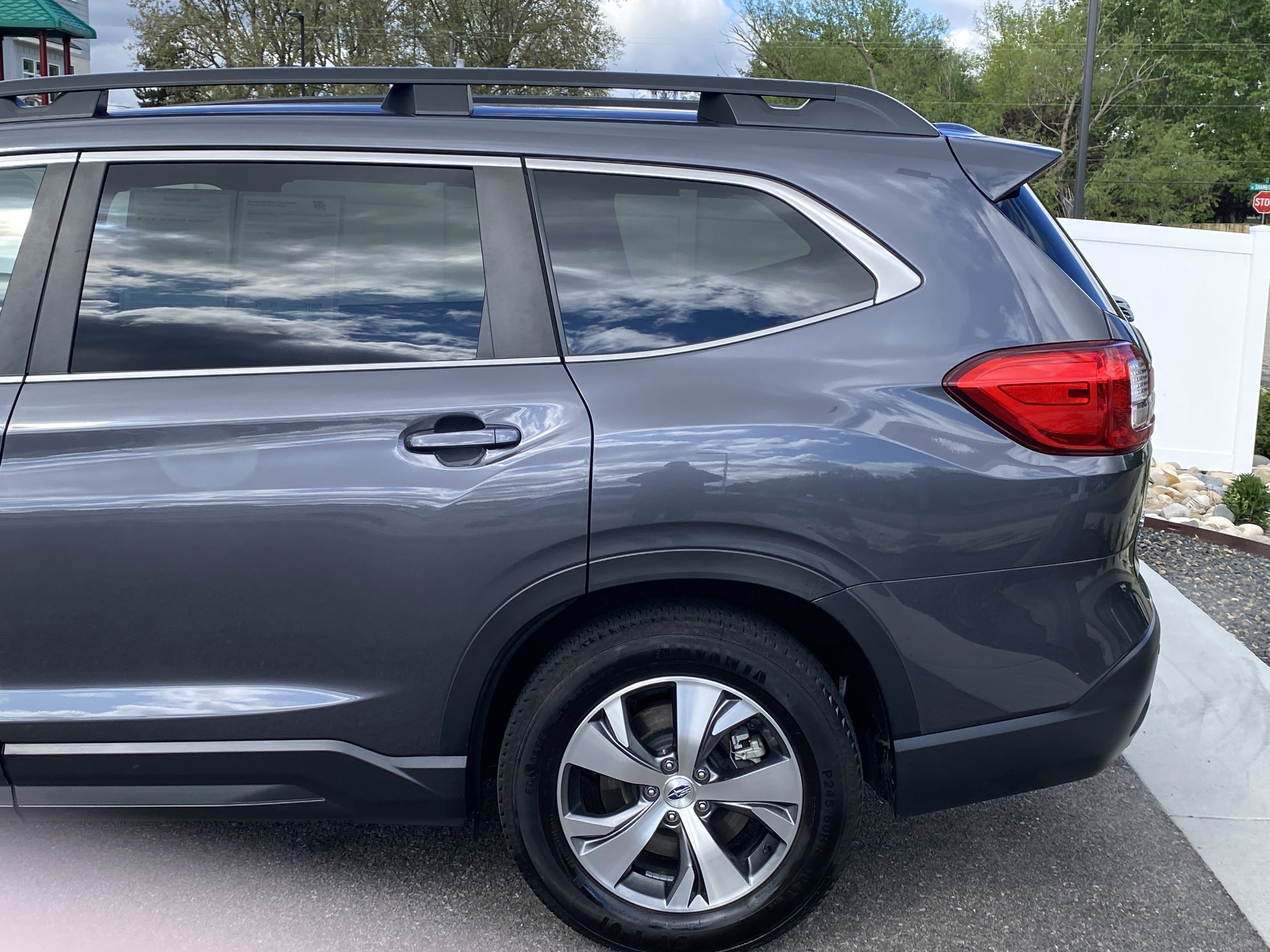 Certified 2022 Subaru Ascent Premium w/ Convenience Package AWD/4WD image 4