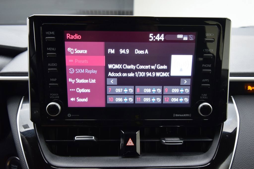 Used 2022 Toyota Corolla SE image 16