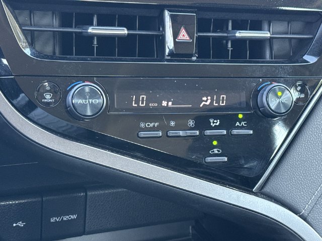 Used 2023 Toyota Camry SE FWD image 21