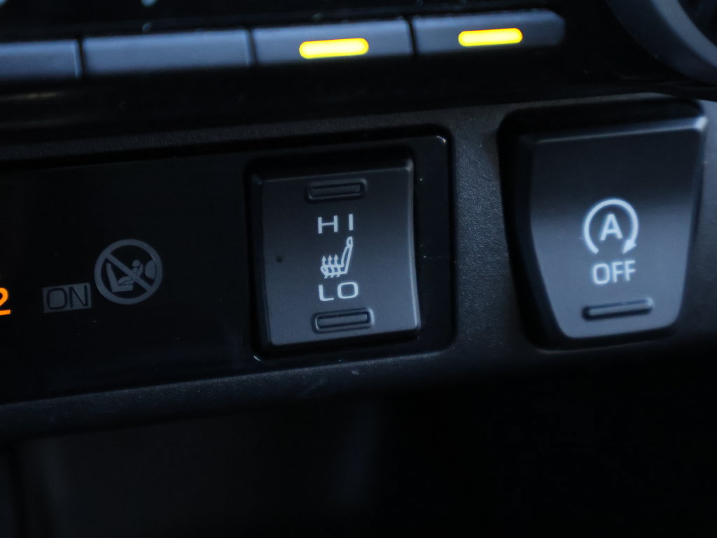 Used 2021 Toyota RAV4 XLE w/ Convenience Package AWD/4WD image 23
