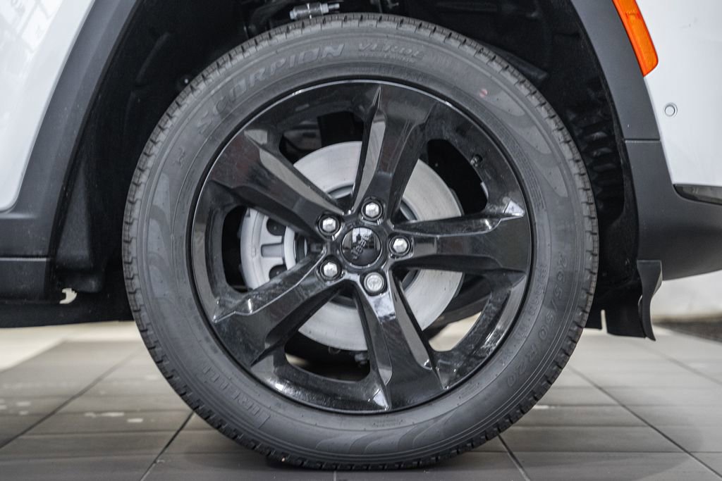 New 2025 Jeep Grand Cherokee L Limited w/ Luxury Tech Group II image 17