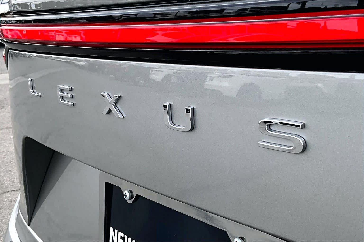 Certified 2024 Lexus NX 350 AWD w/ Vision Package image 9