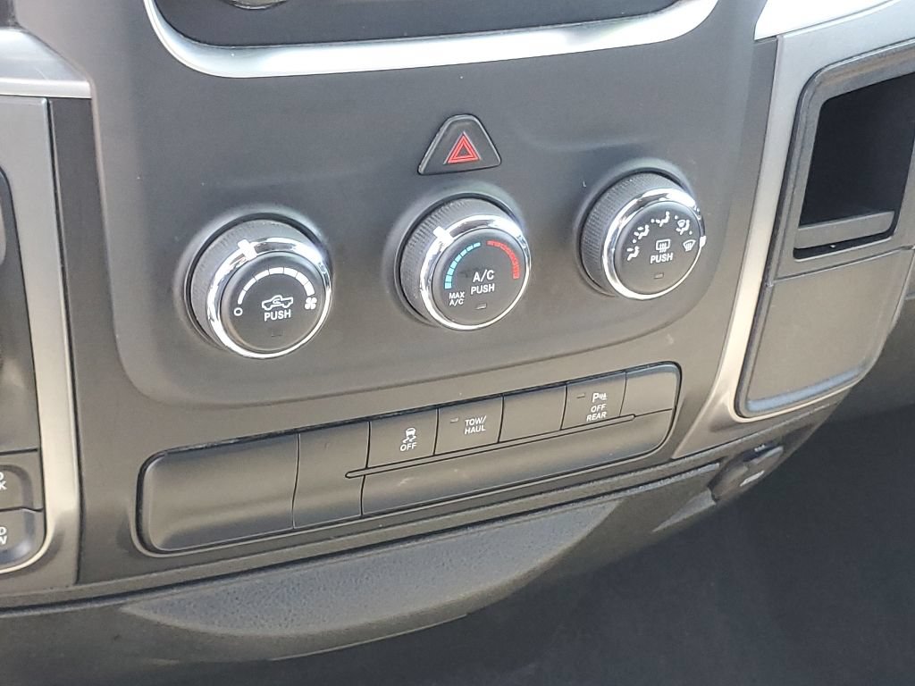 Used 2024 RAM 1500 Warlock AWD/4WD image 21