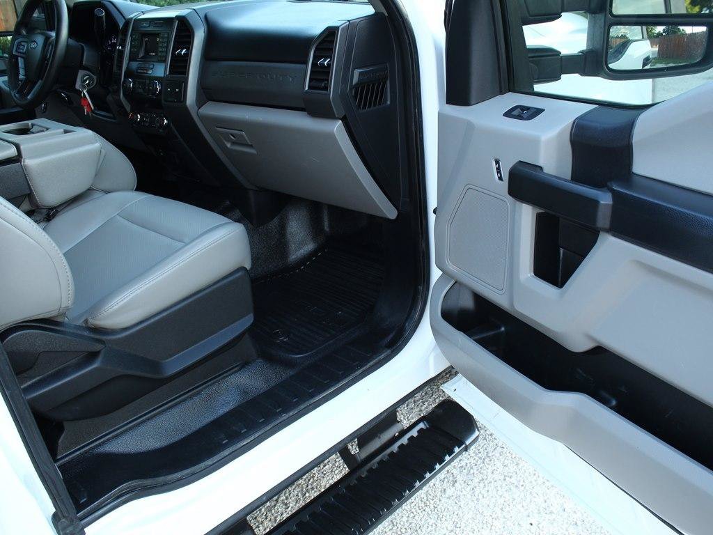 Used 2019 Ford F250 XL w/ Power Equipment Group RWD image 21