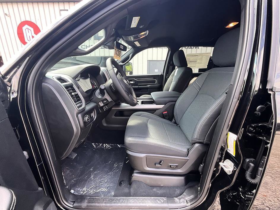 New 2026 RAM 2500 Big Horn AWD/4WD image 14