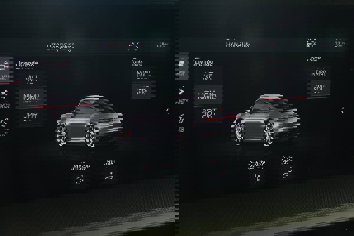 Used 2020 Porsche 911 Carrera S image 50