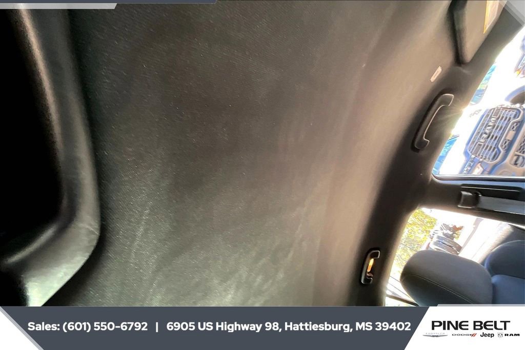 Used 2022 Dodge Charger GT image 16