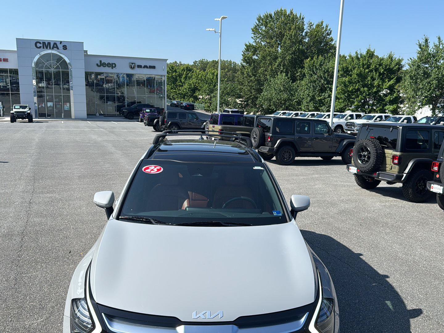 Used 2025 Kia Sportage SX AWD/4WD image 9