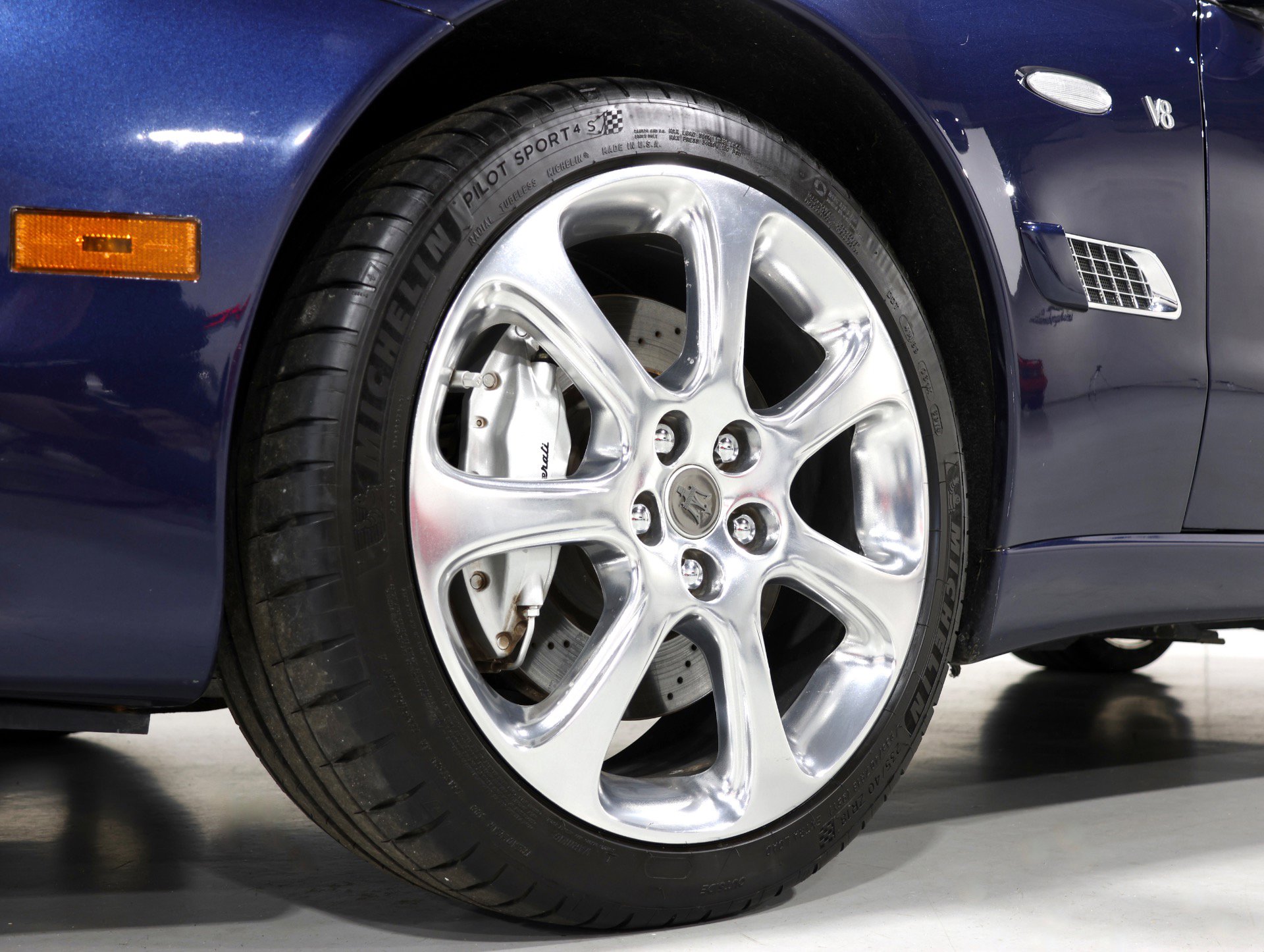 Used 2004 Maserati Coupe image 38