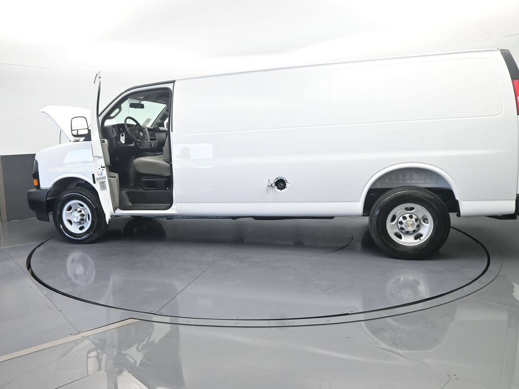 New 2026 Chevrolet Express 2500 Extended w/ Driver Convenience Package RWD image 70