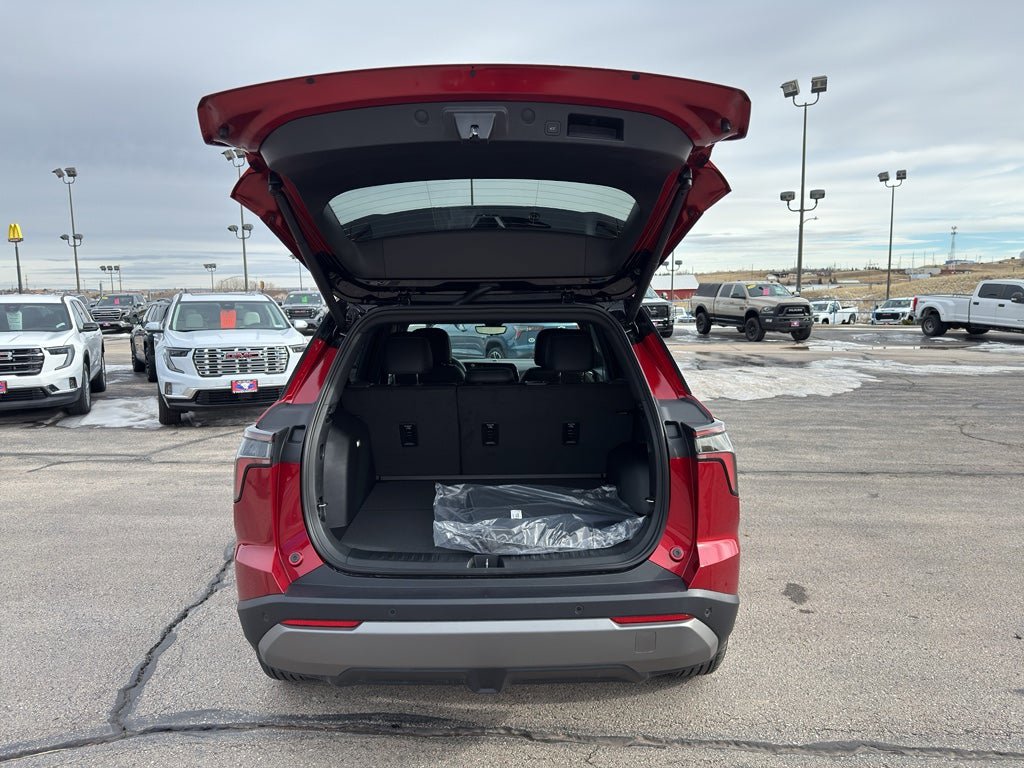 New 2026 Chevrolet Equinox LT w/ Convenience Package II AWD/4WD image 14