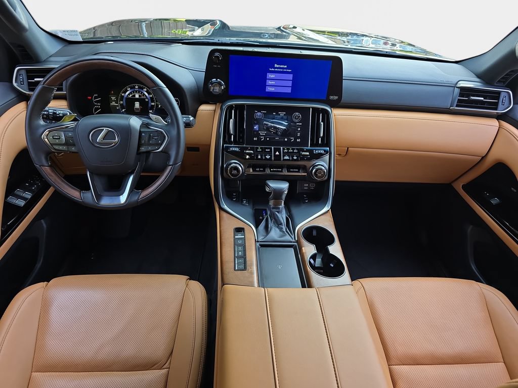 Certified 2024 Lexus LX 600 4WD w/ Appearance Package image 9
