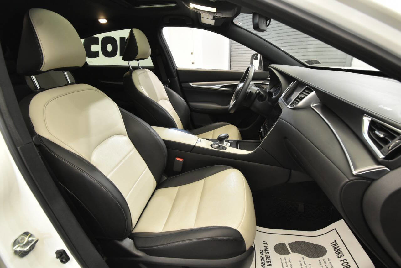 Used 2023 INFINITI QX55 Luxe w/ Cargo Package image 15