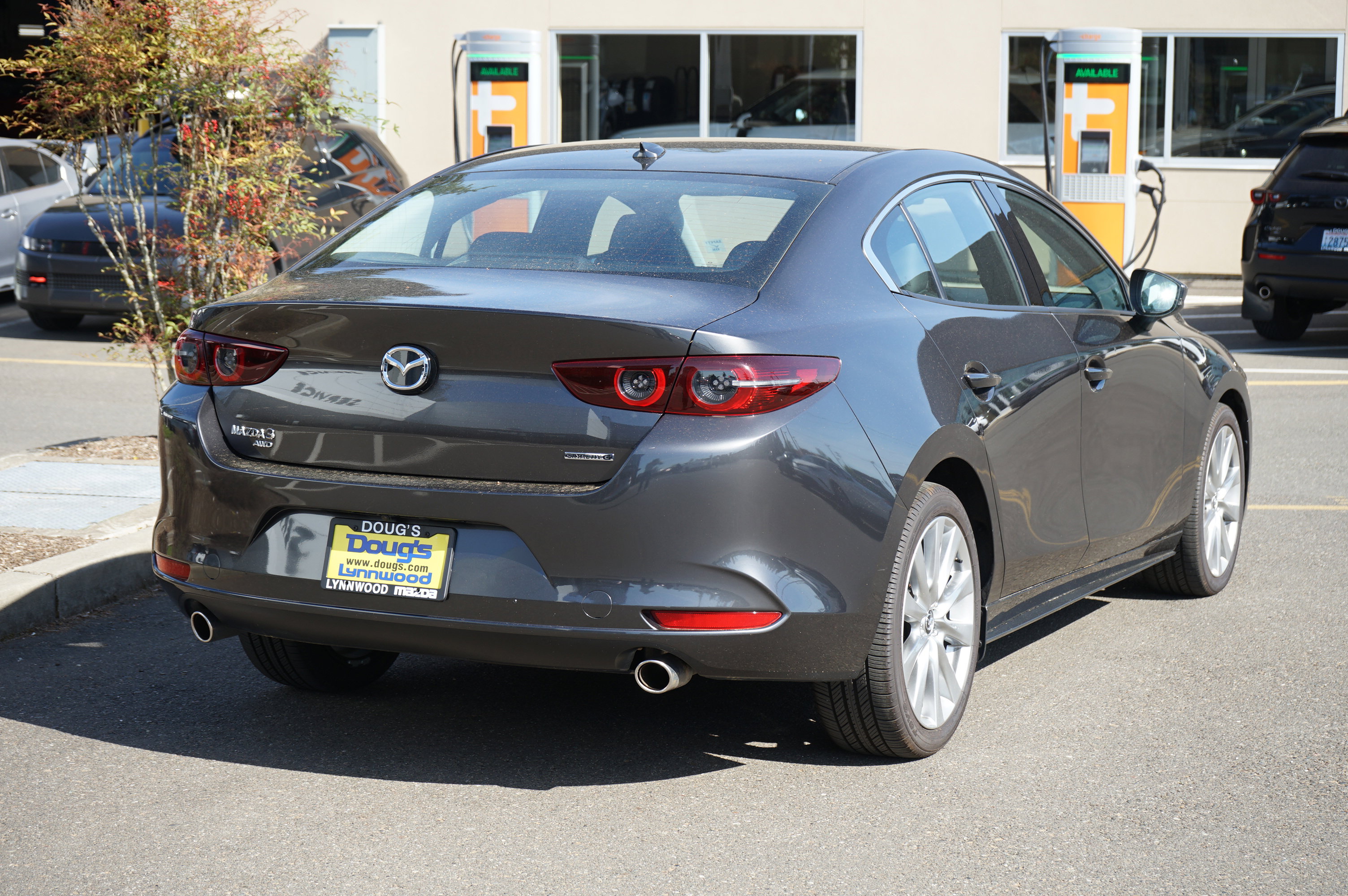 Used 2020 MAZDA MAZDA3 AWD Sedan w/ Premium Package image 4