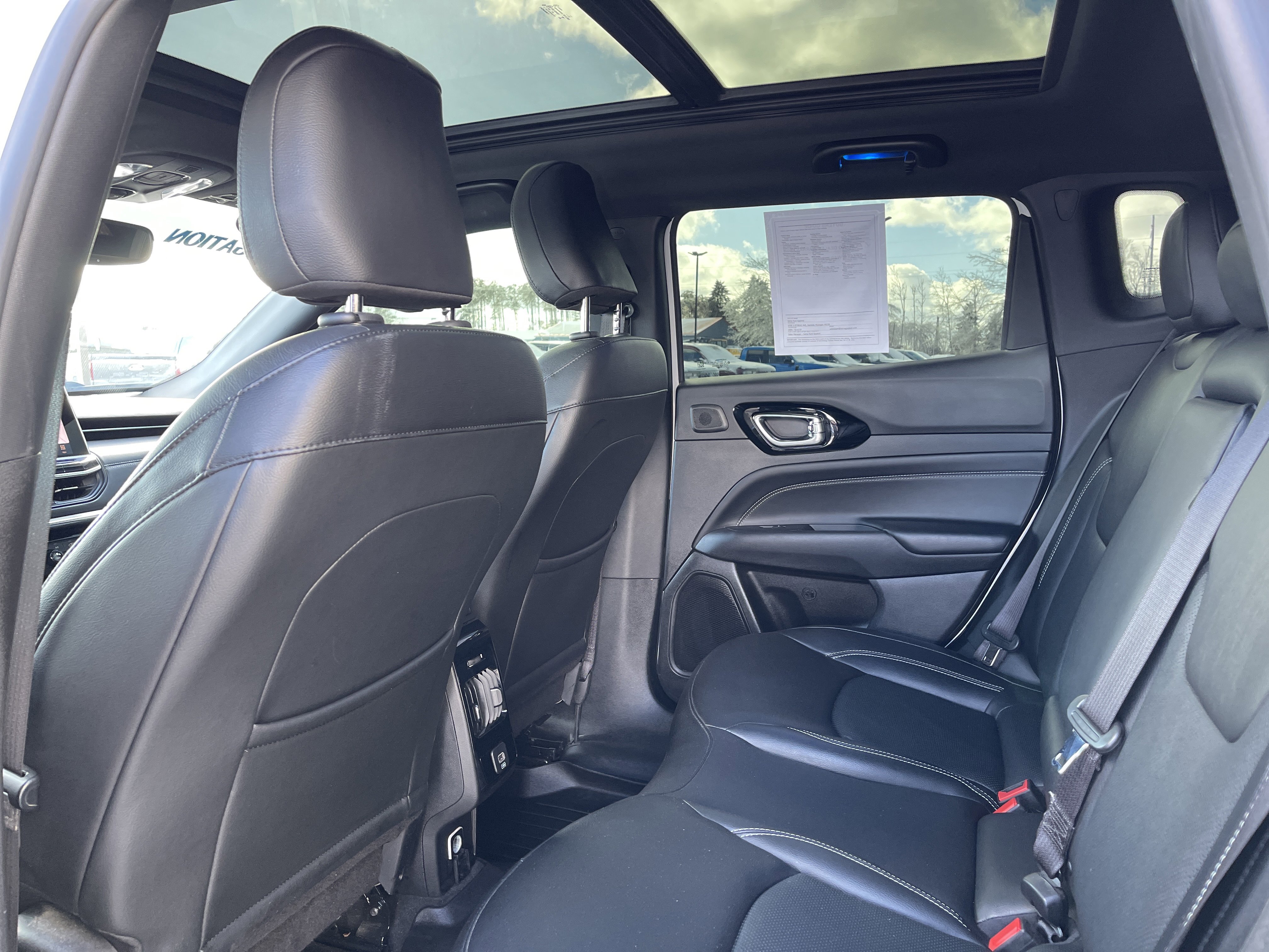 Used 2022 Jeep Compass High Altitude image 10