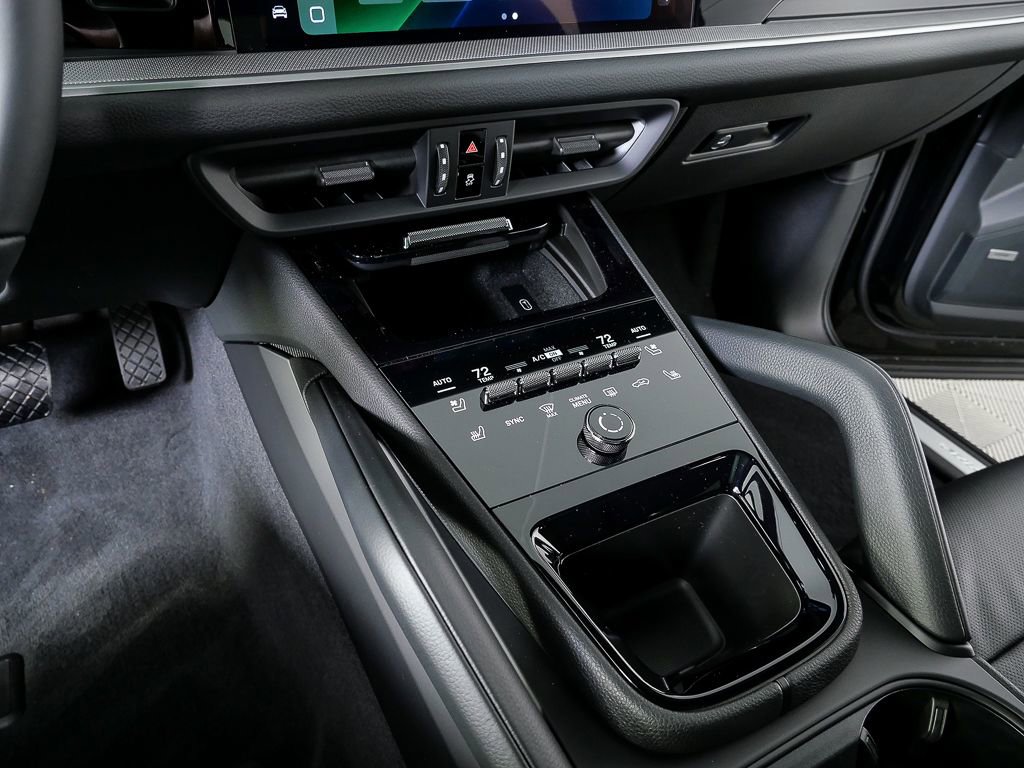 New 2026 Porsche Cayenne image 18