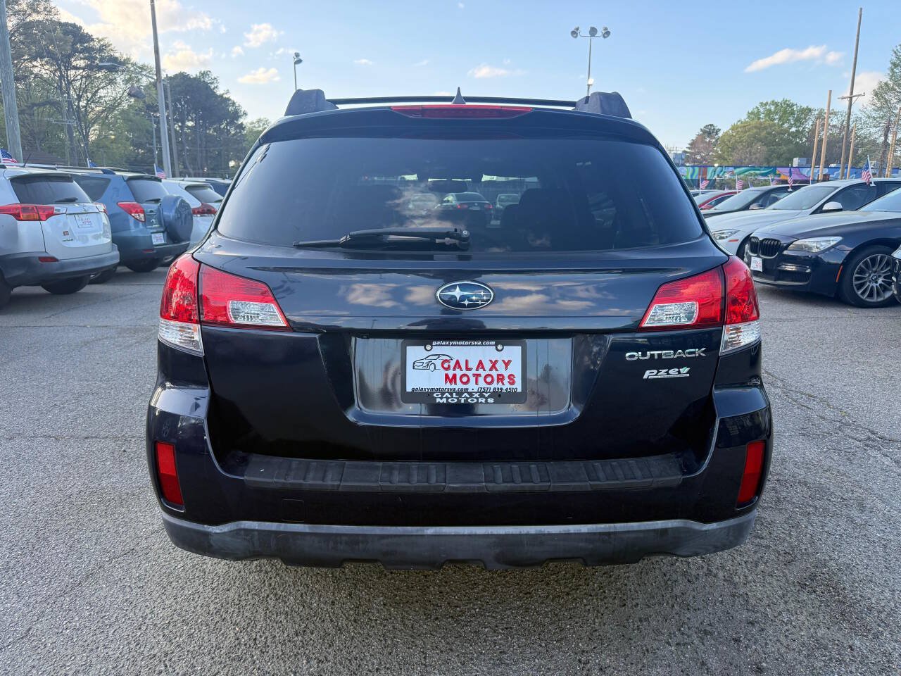 Used 2014 Subaru Outback 2.5i Limited AWD/4WD image 6
