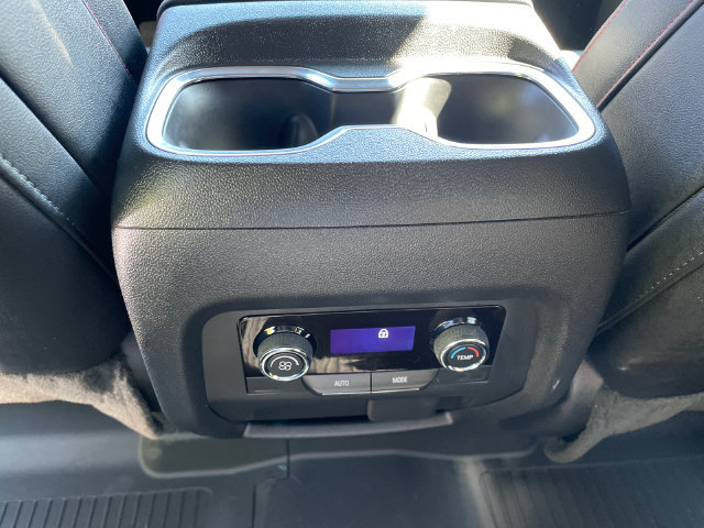 Used 2026 Chevrolet Traverse Z71 w/ LPO, Floor Liner Package AWD/4WD image 23
