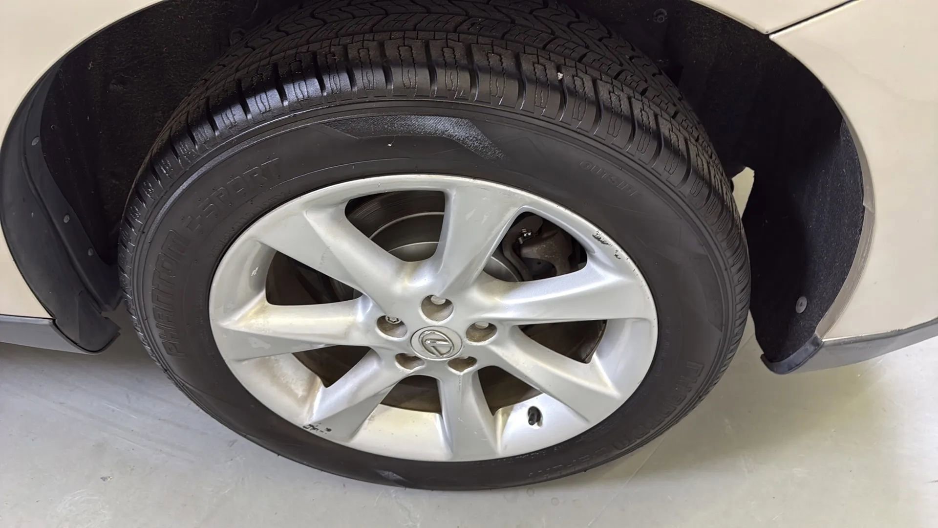 Used 2011 Lexus RX 350 2WD w/ Premium Pkg image 22
