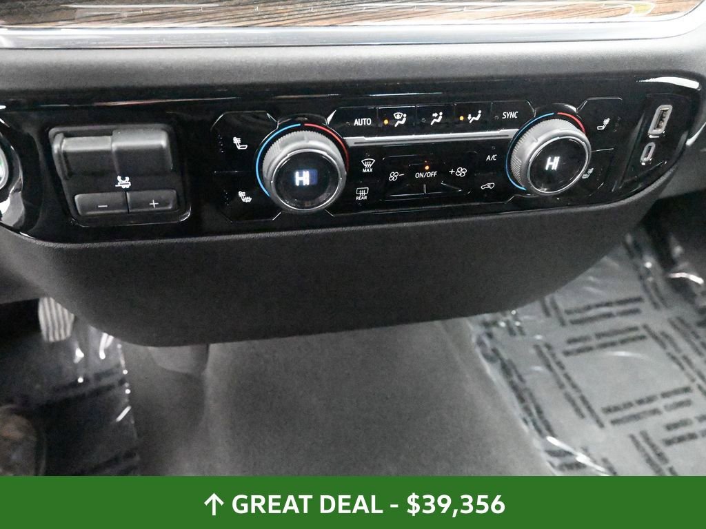 Used 2025 Chevrolet Silverado 1500 LT image 32