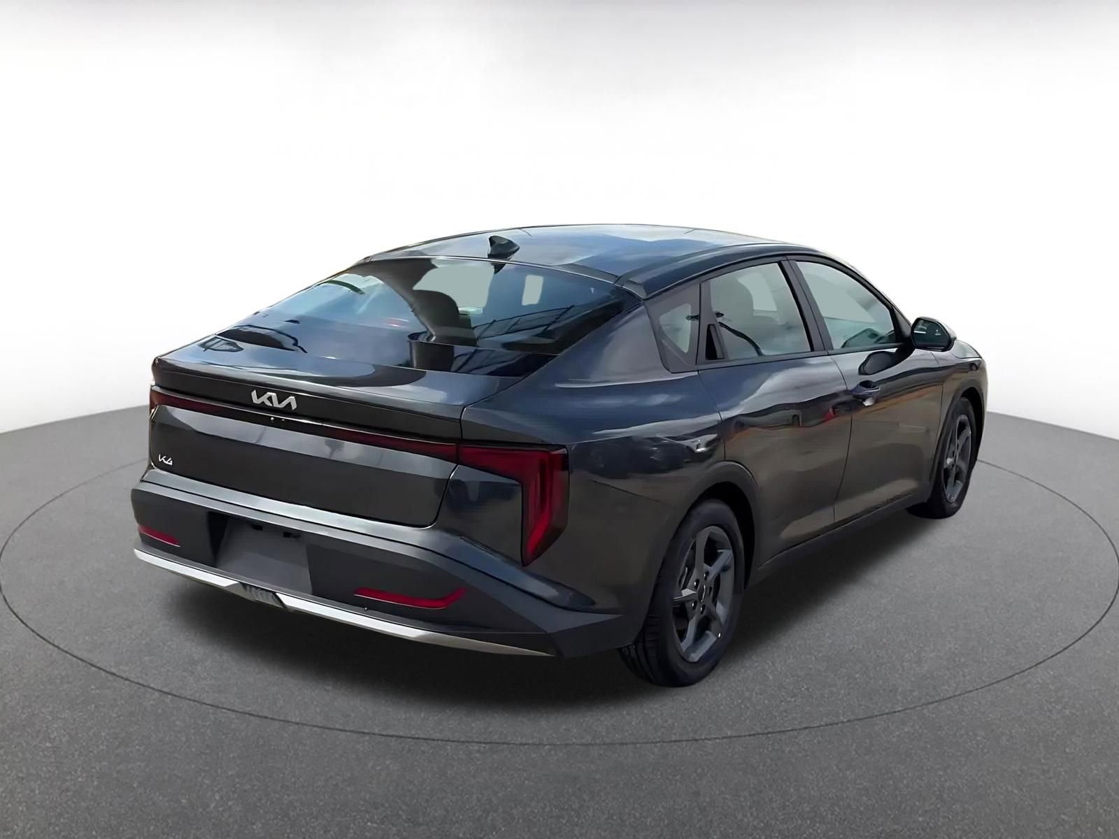 Used 2025 Kia K4 LXS FWD image 11