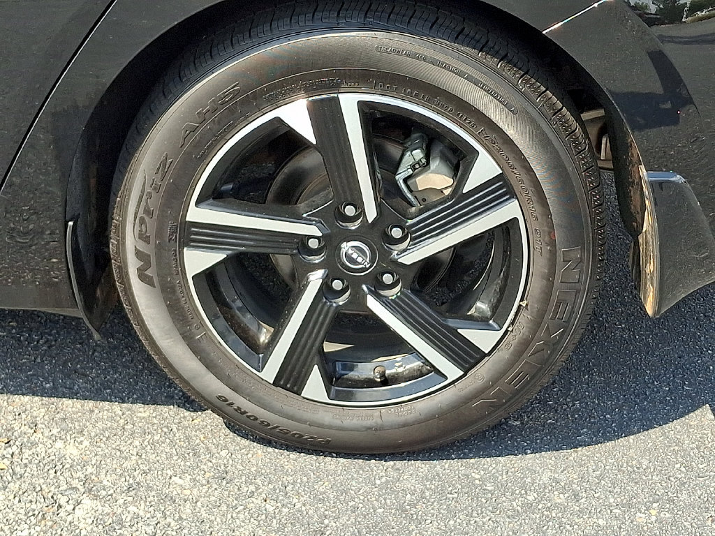 Used 2025 Nissan Sentra SV w/ All-Weather Package FWD image 8
