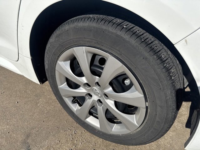 Used 2024 Toyota Corolla LE image 21