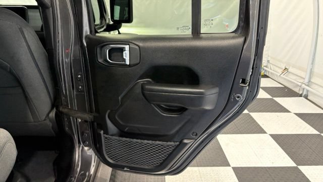 Used 2024 Jeep Wrangler Unlimited AWD/4WD image 26