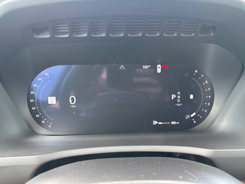 Used 2025 Volvo XC90 B6 Plus AWD/4WD image 20