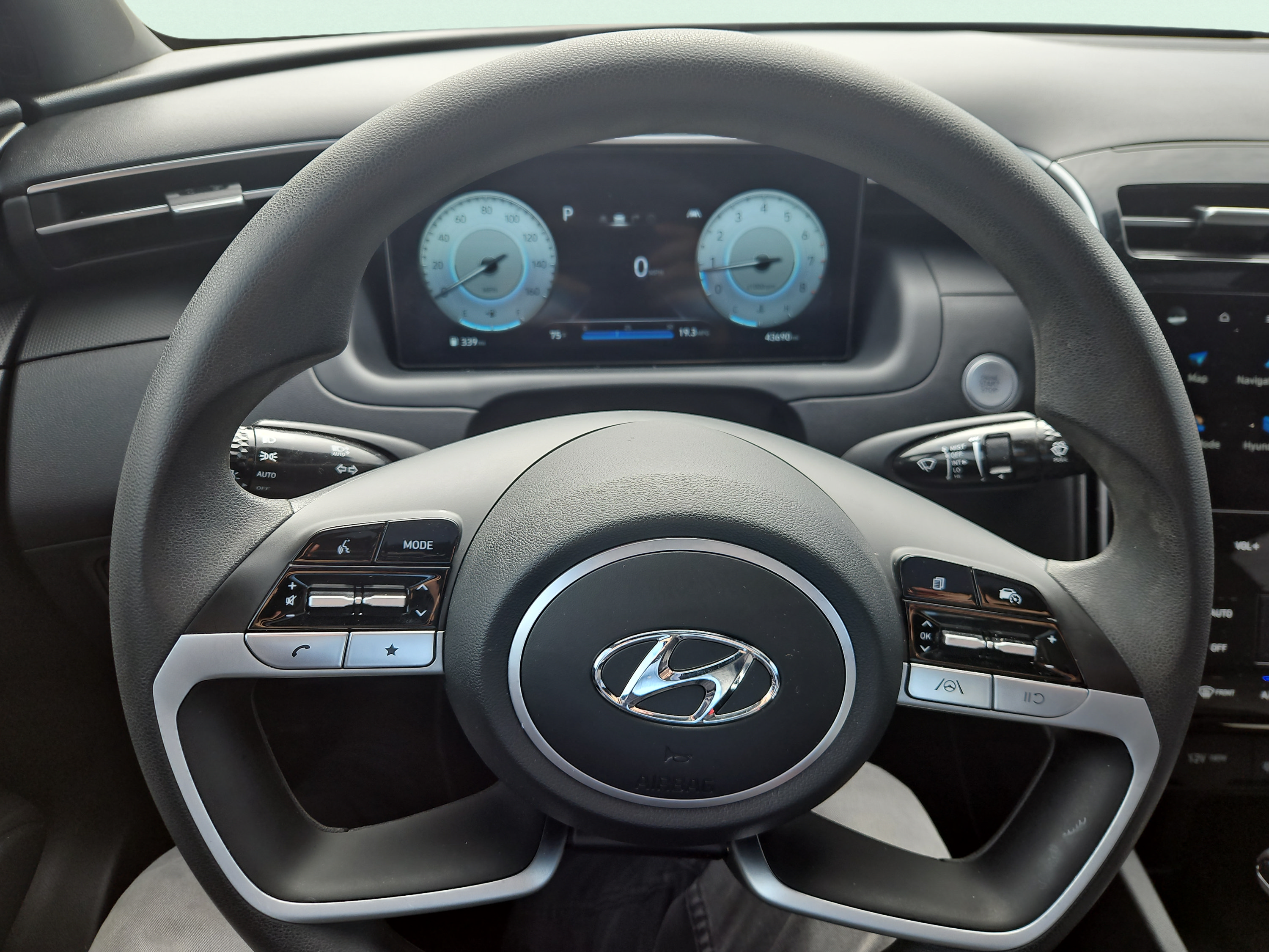 Certified 2024 Hyundai Santa Cruz SEL w/ Activity Package FWD image 12