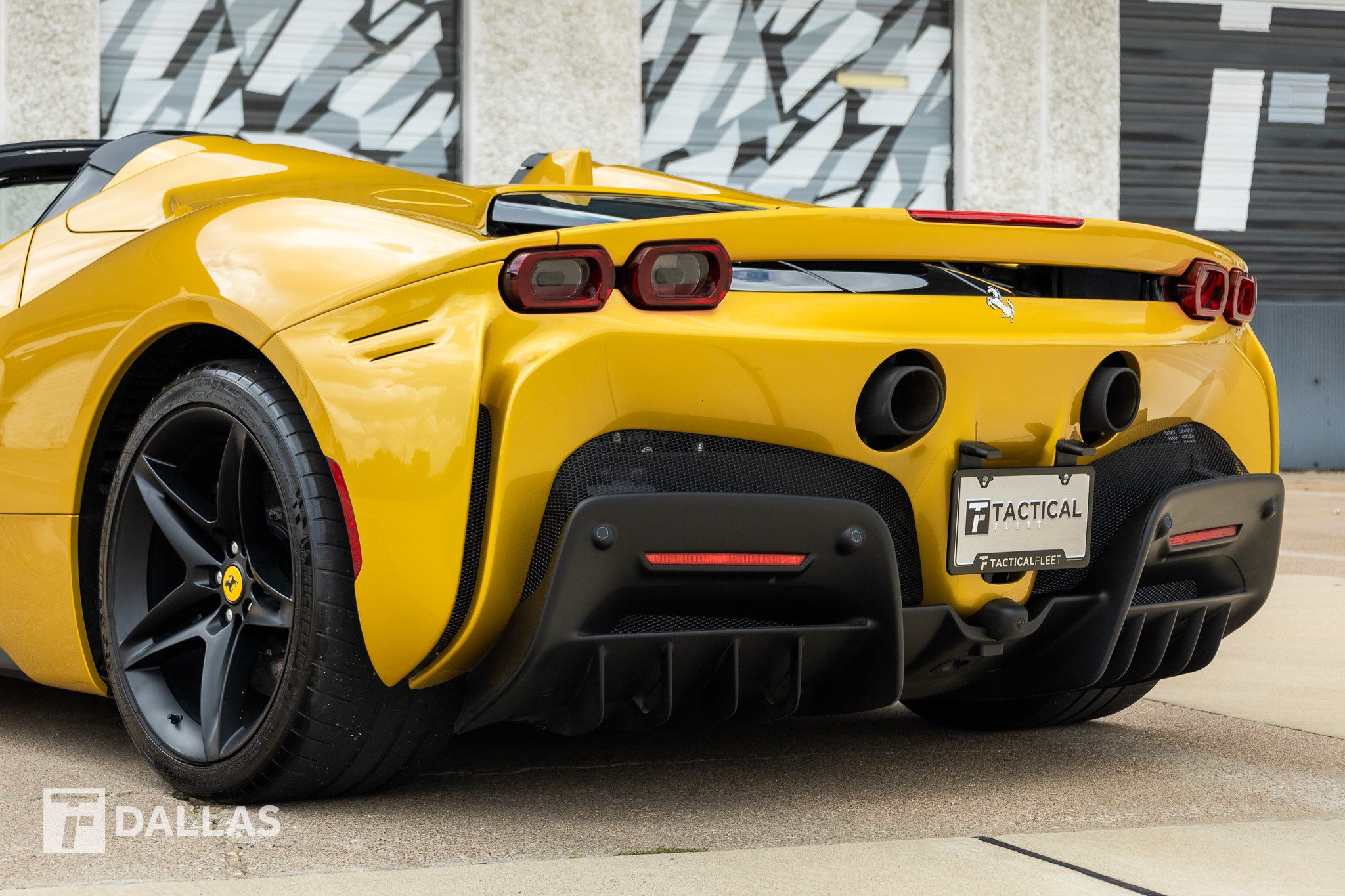 Used 2023 Ferrari SF90 Spider AWD/4WD image 12