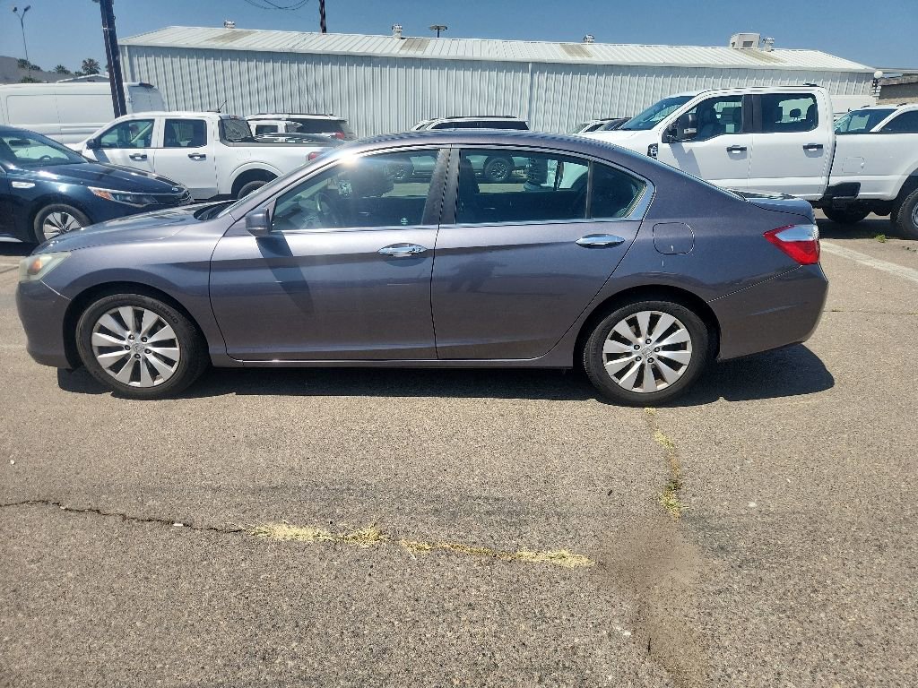Used 2015 Honda Accord EX image 9