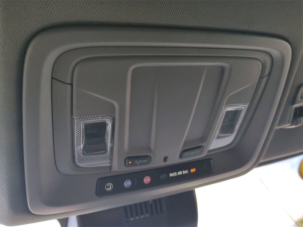 Used 2023 Chevrolet Silverado 1500 RST image 23