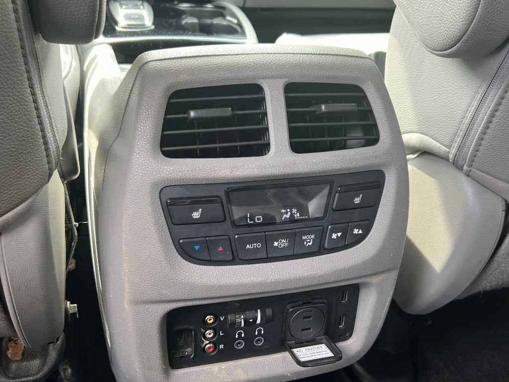 Used 2017 Honda Pilot Elite image 14