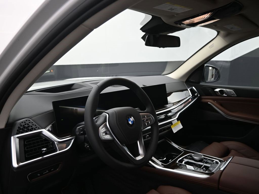 New 2026 BMW X7 xDrive40i image 11