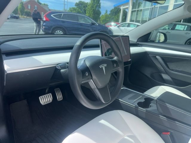 Used 2021 Tesla Model 3 Performance image 11