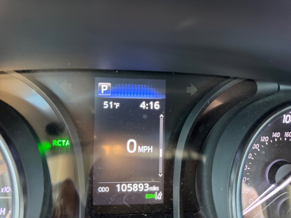 Used 2022 Toyota Camry SE image 11