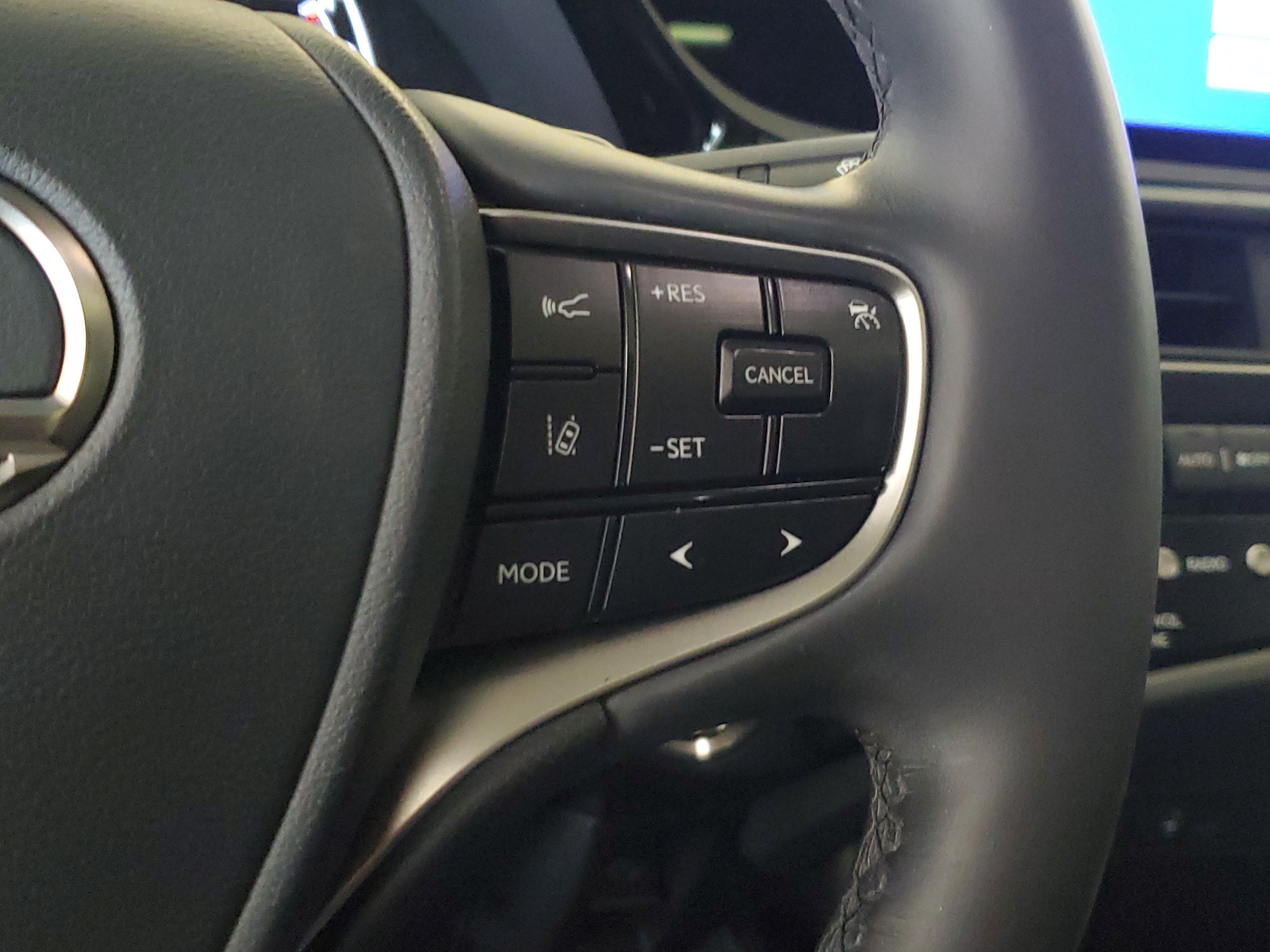 Used 2024 Lexus ES 350 w/ Premium Package FWD image 25