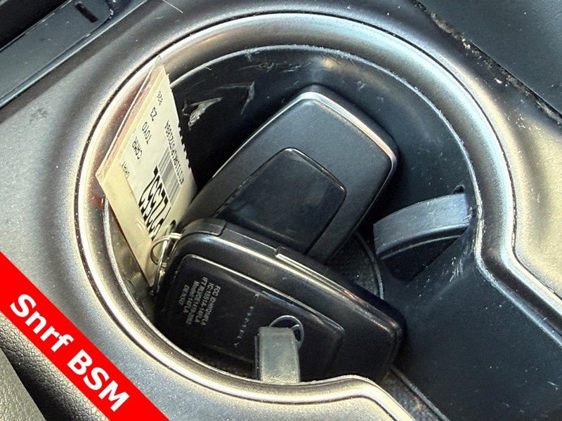 Used 2023 Toyota Camry SE w/ Convenience Package image 30