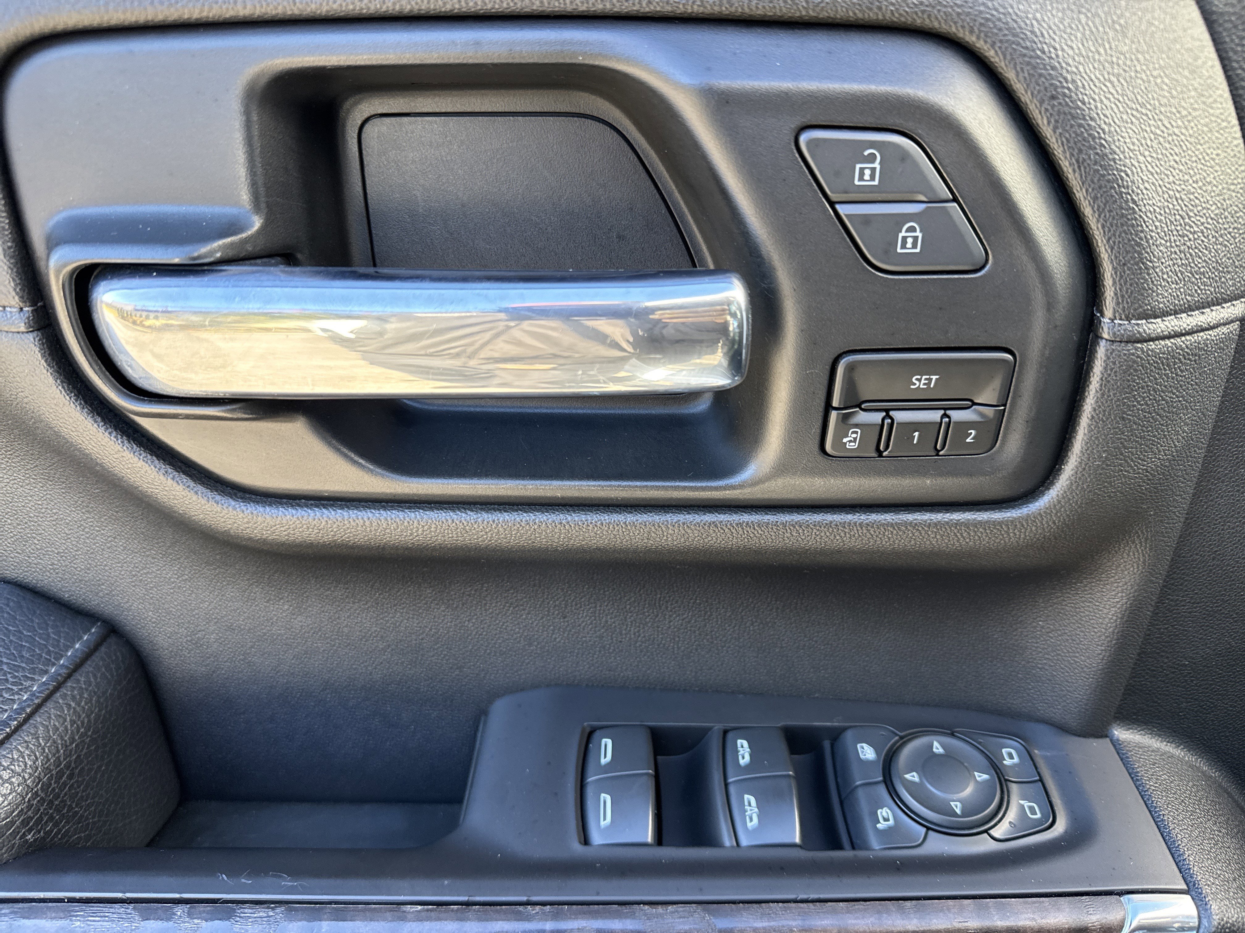 Used 2021 GMC Sierra 1500 Denali w/ Denali Ultimate Package image 14