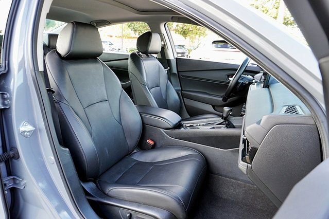 Used 2024 Honda Accord EX-L image 12