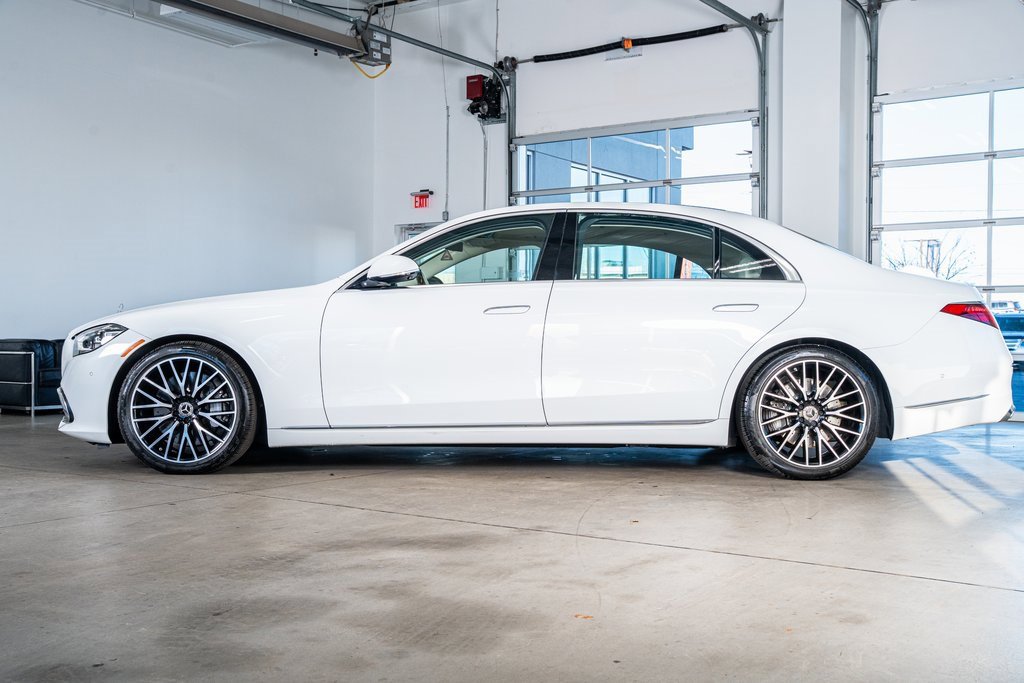 Used 2024 Mercedes-Benz S 580 S 580 image 8