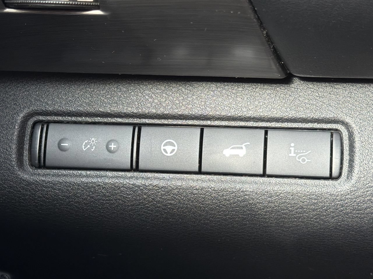 Used 2025 Nissan Pathfinder Platinum w/ Cargo Package AWD/4WD image 14